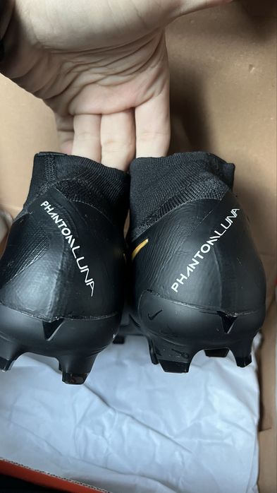 Бутонки Nike Phantom Luna