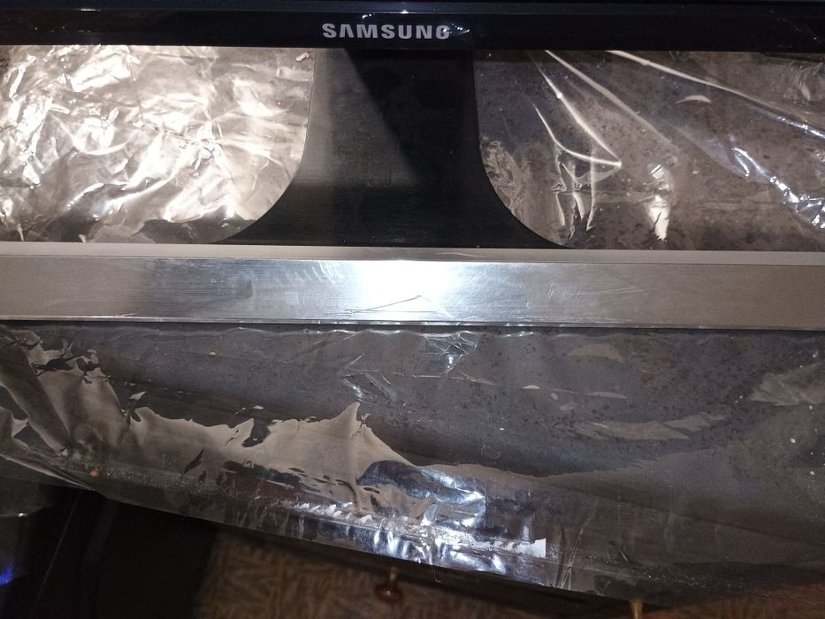 Монитор  Samsung