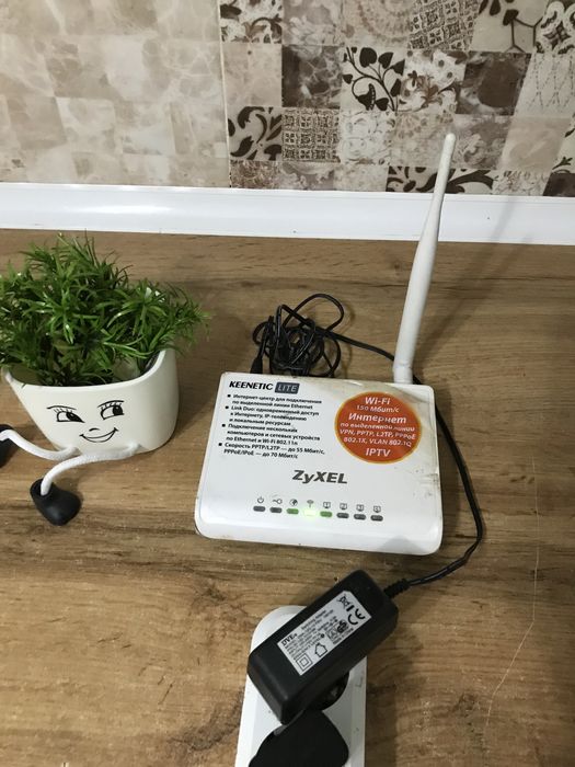 Плойка 1000тг и роутер 2000тг