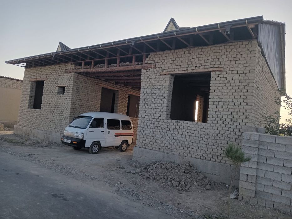 Uy sotiladi arzon narxda