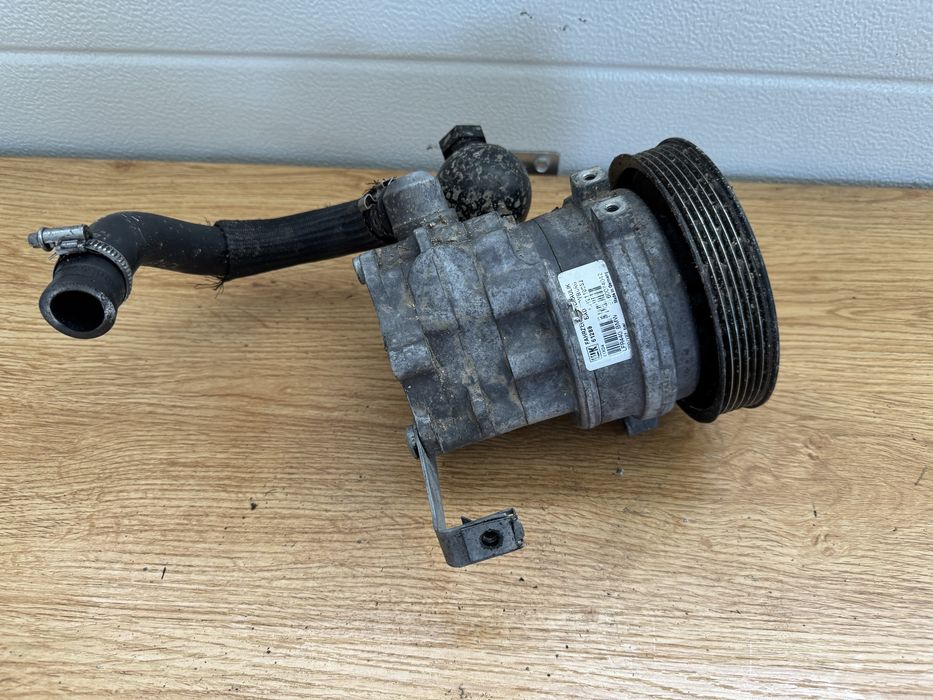 Хидравлична помпа за E65/E66 с активна рейка