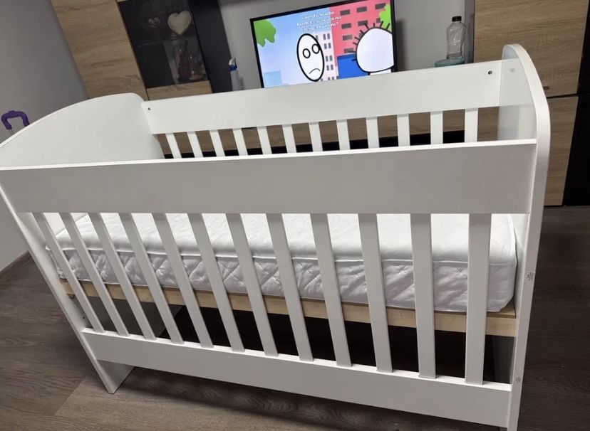 Scoica si pătuț bebe