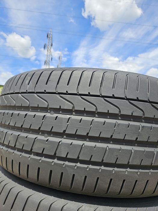 Vând 2 anvelope vara 285/40r21 285/40/21  PIRELLI