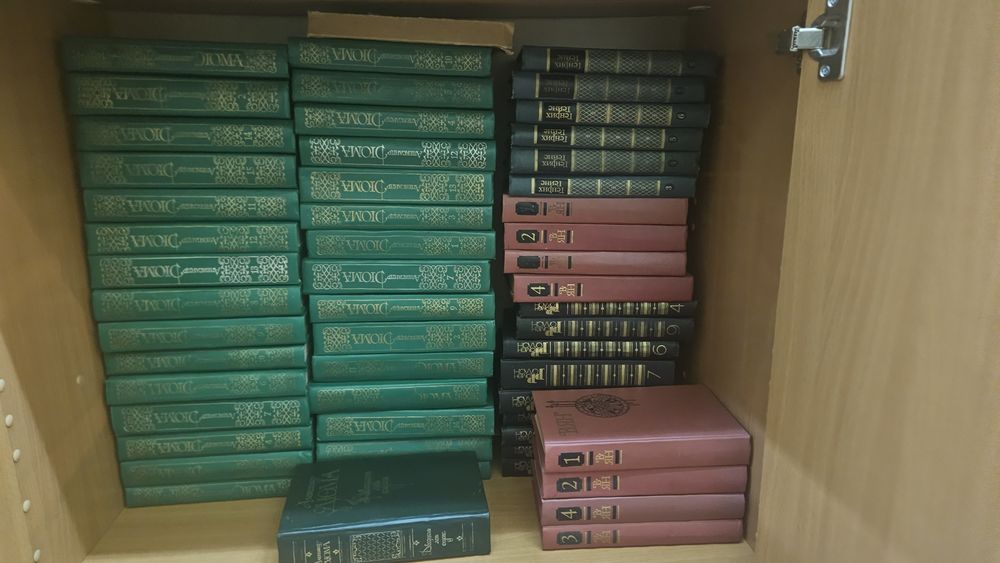Продаю книги срочно