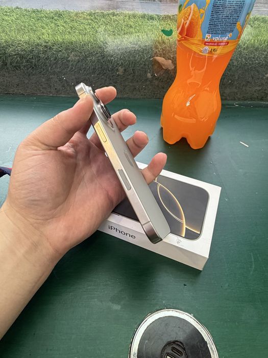 Айфон 16 про 256 г. Цвет серый