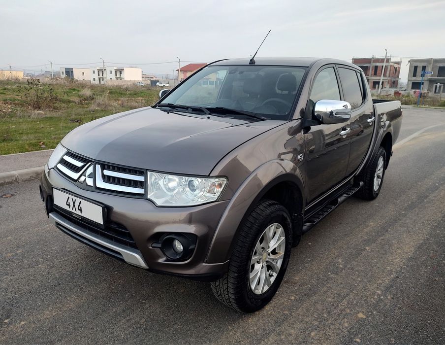 Mitsubishi L200 BARBARIAN BLACK 4x4 REDUCTOR / 2014 / Navi / Piele