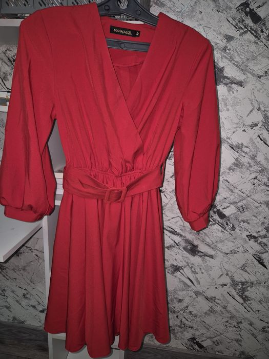 Продаю все платья по 3000