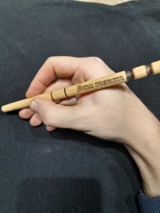 Шариковая ручка из дерева