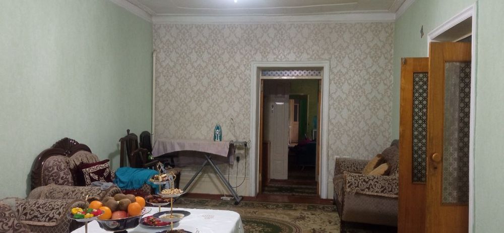 Продам участок5 комнатная с басейном