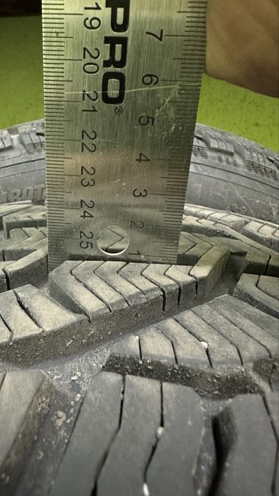 Зимни гуми 235/55/19