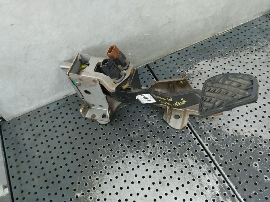 pedala frana 2.0 dci renault koleos 1 hy  46501jy42b