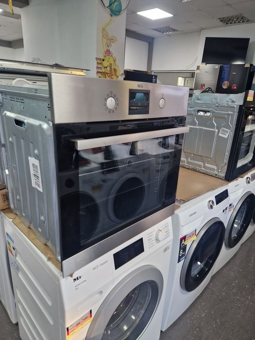 Фурна за вграждане AEG 72 Литра Пиролиза