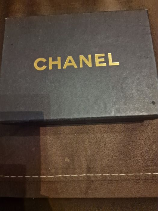 Дамско портмоне бяло