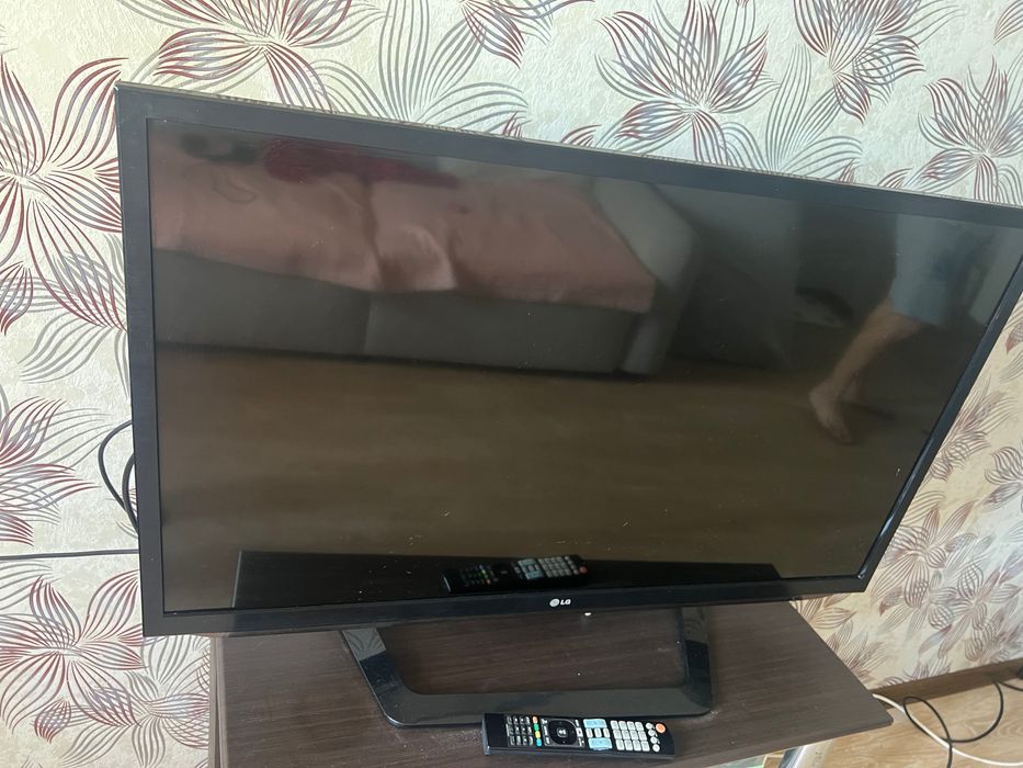 Телевизор LG 42LM620T-ZE