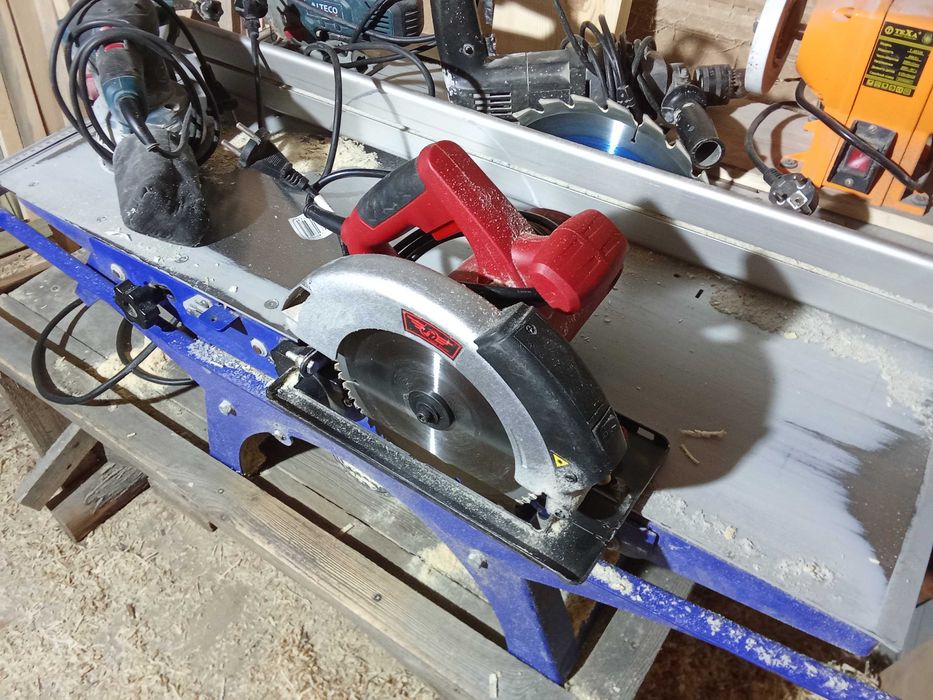 Продам инструмент для столярных работ