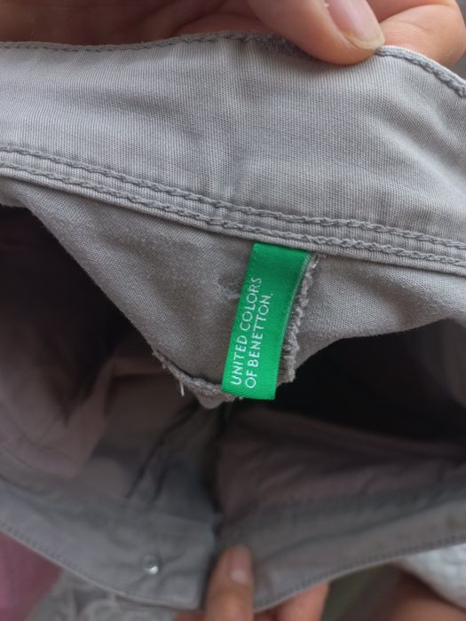 Оригинални сиви дънки Benetton – Размер 38 (Отлично състояние)