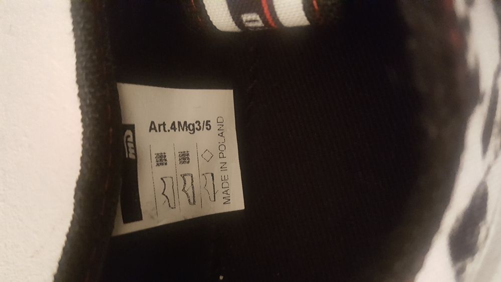 Noi Pantofi sport baieti marimea 30