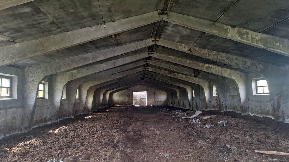 Продам дом вместе базой