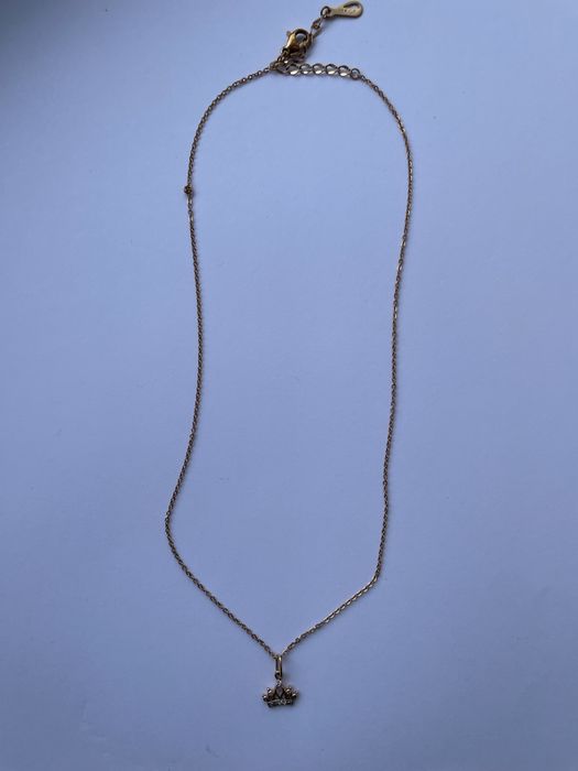 Продам золотую цепочку с кулоном