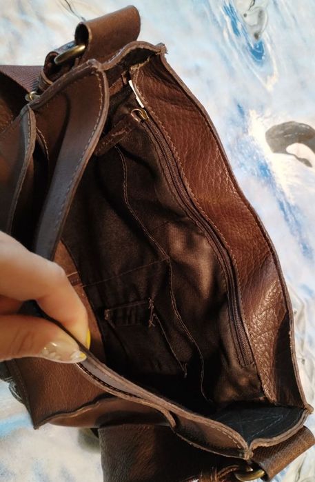 Продавам Кожена чанта