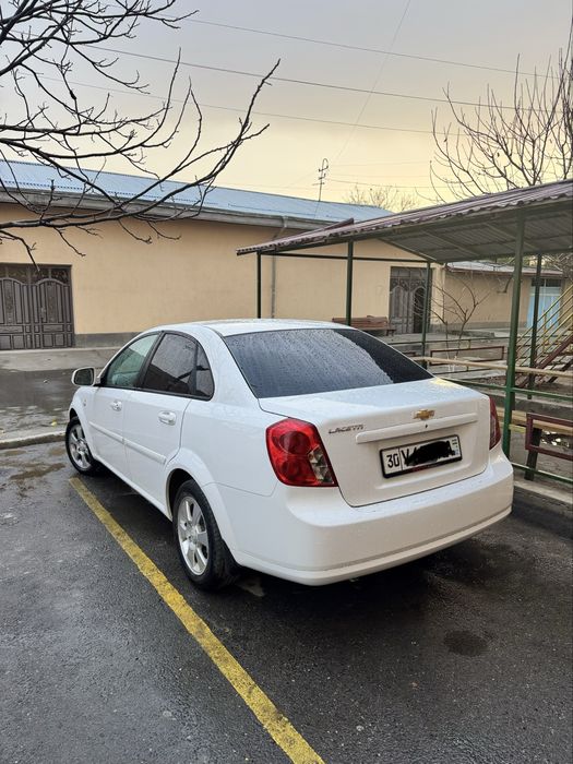 Shvrolet jentra 2022,2023 rodnoy