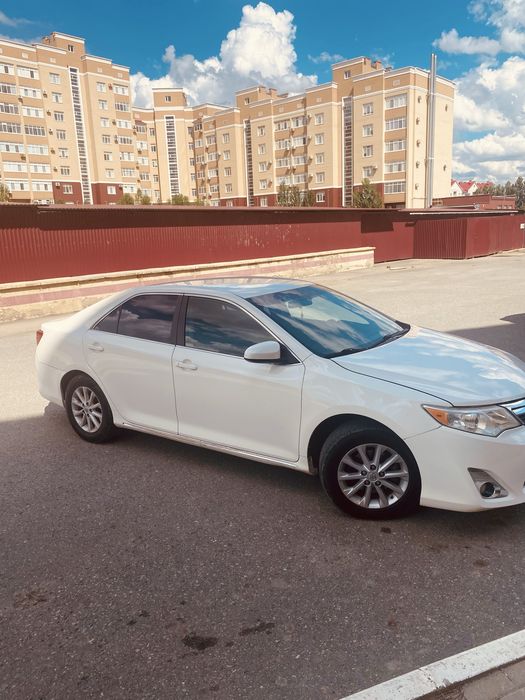 Toyota Camry 50 LE 2012
