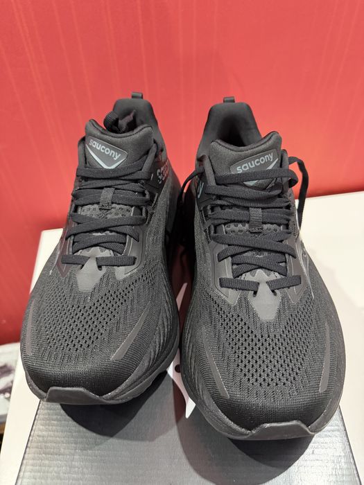 Adidasi Saucony Hurricane 24 Marimea 41 noi in Cutie