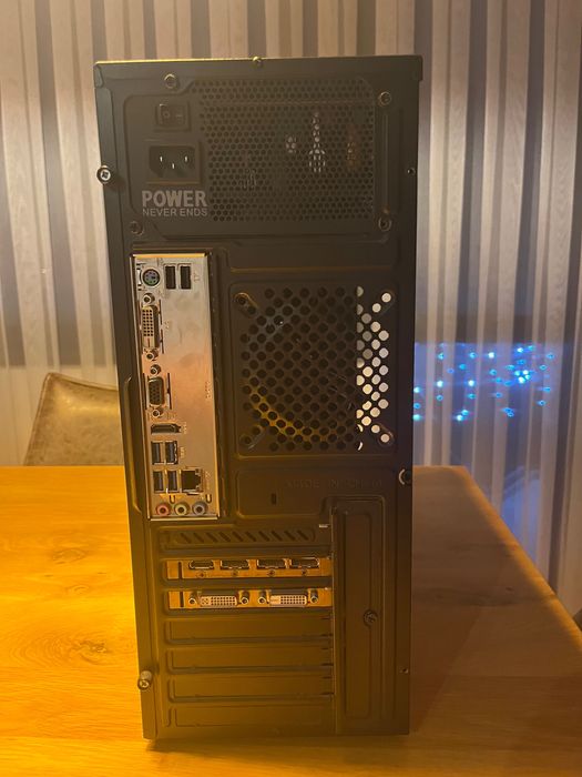 Гейминг Компютър