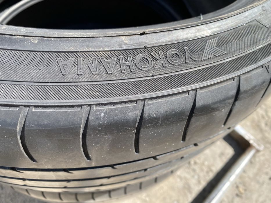 Шины 215/45/17 пара бу ёкагамма