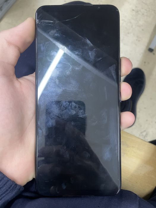 asus rog phone 6 aybi bor srochna