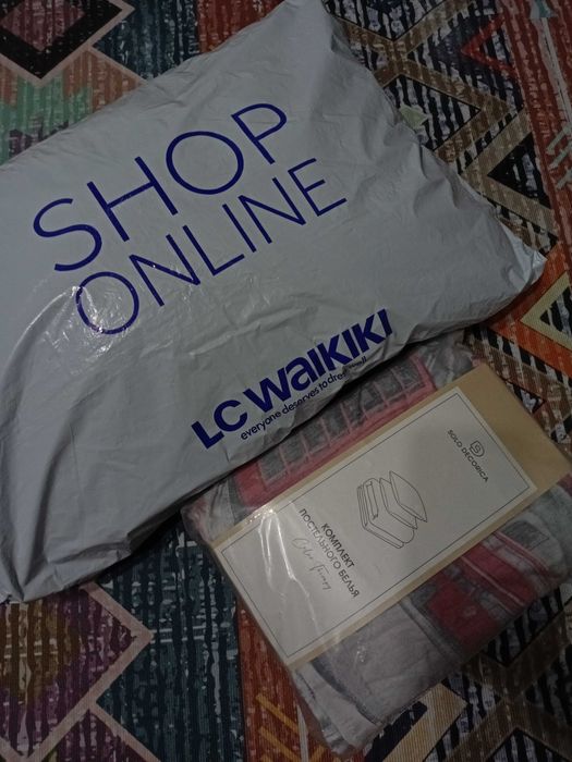 Продам ВСЕ за 1,000Т - комплект постельного белья +подушка и наволочка