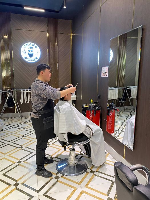 Sartaroshxona ijaraga beriladi yoki sartaroshlarni ishga taklif qilamz