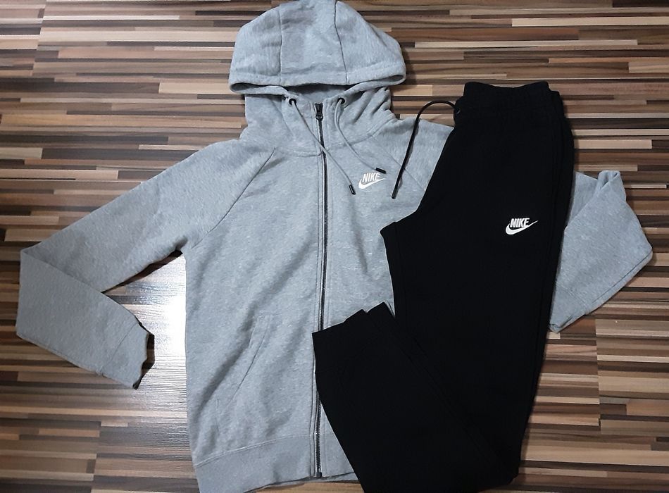 (XS) NIKE оригинални екипи(109лв) Myprotein GYMSHARK сет (20лв)