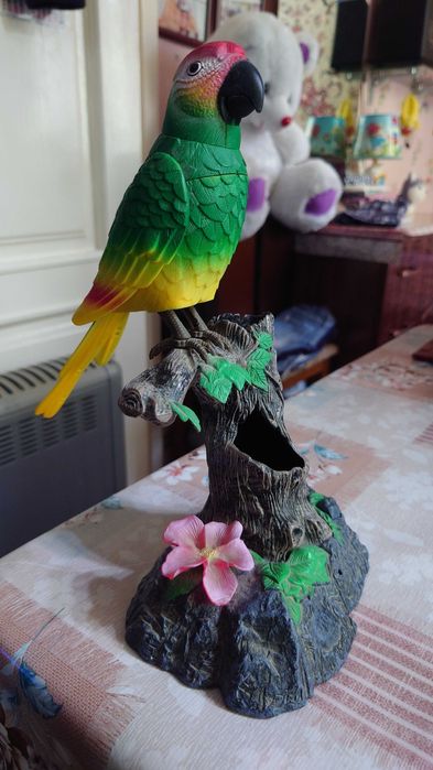 Настольная игрушка-сувенир "Попугай на ветке"