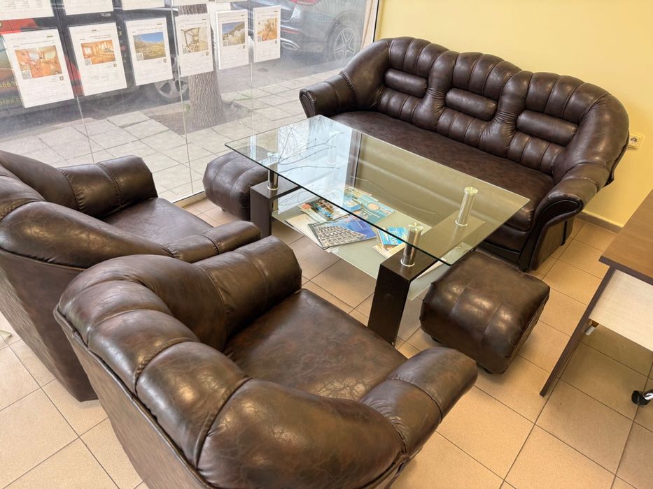 Комплект троен диван, 2 фотьойла, 2 табуретки + холна маса