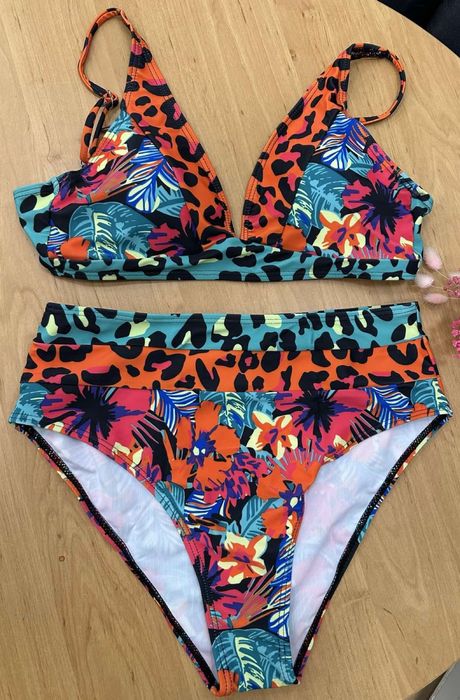 Дамски бански от две части