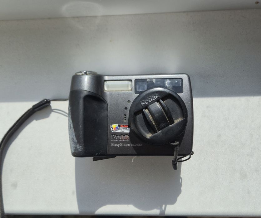 Kodak EasyShare DX7630 + husă – cameră digitală vintage / pentru piese