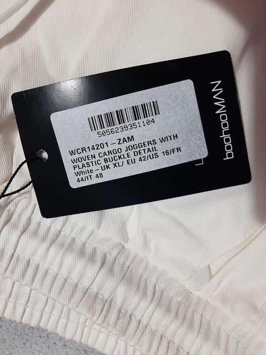 Pantaloni cargo barbati BOOHOOMAN