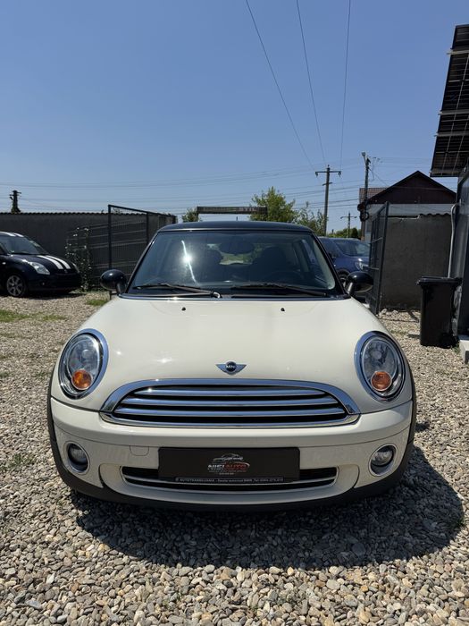 Mini Cooper One 2010 Automat