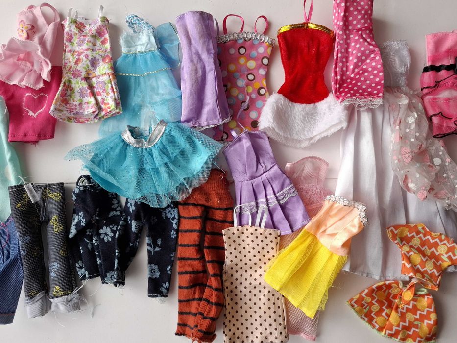 #1 Lot jucarii - 4x Papusi pentru fetite