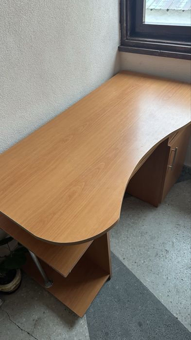 Ученическо бюро в дървесен цвят