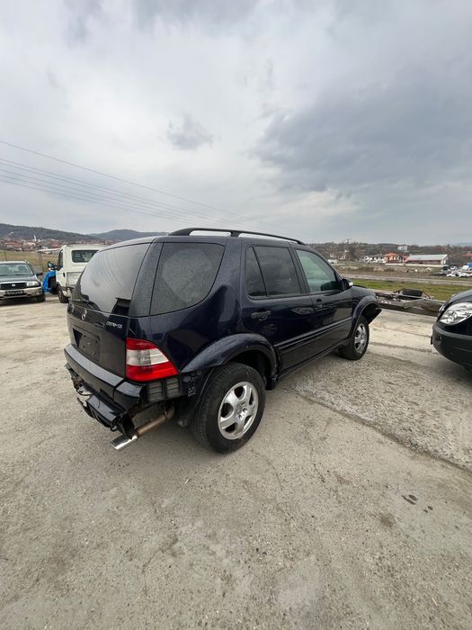 Mercedes ML270CDI на части