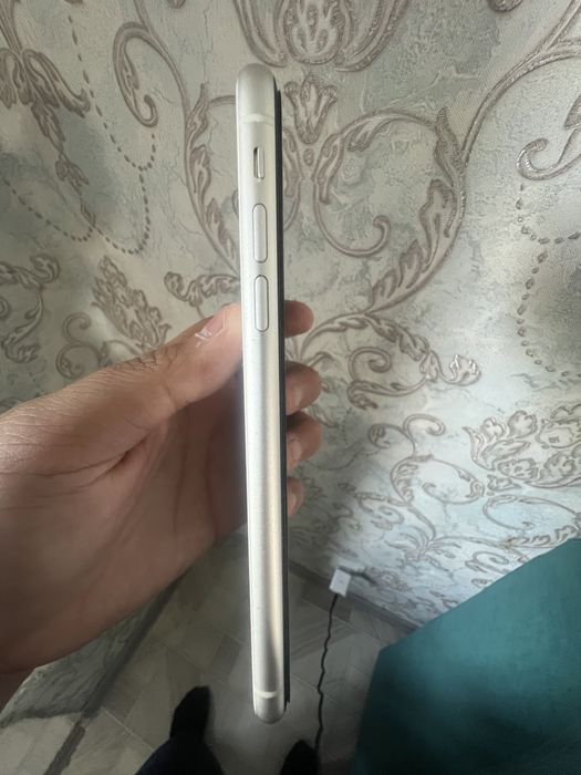 Айфон 11 акум 72 минус нету