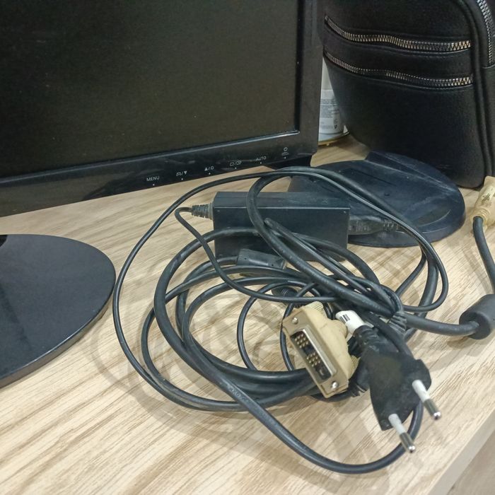 Монитор Самсунг 22 диагональ