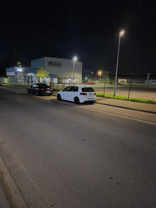 Продавам   голф  6  р