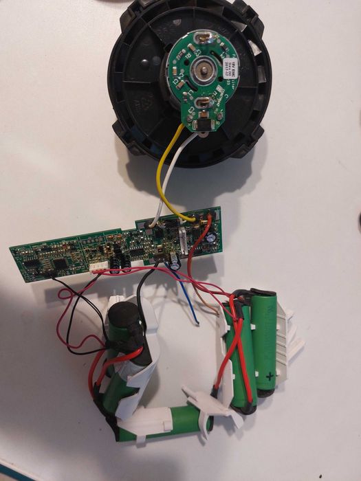 Aspirator AEG HX6 Convenience 18v, pe piese, placa defecta