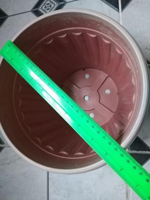 Цветочные горшки