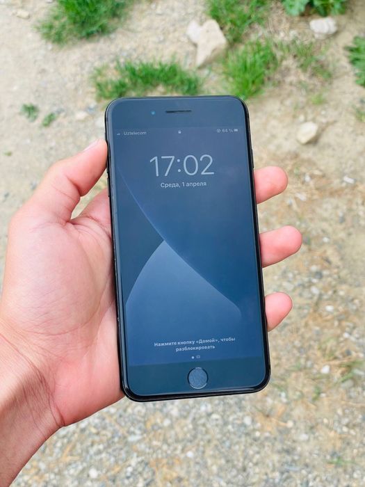 Iphone 7 plus va Samsung A20 sotiladi xolati ideal aybi yo’q