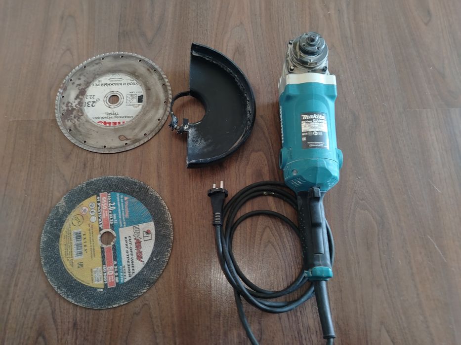 УШМ Балгарка MAKITA GA9050