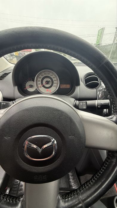 Vand mazda 2 1.3 benzina